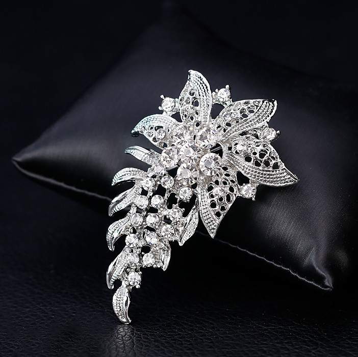 Брошка покриття срібло з кристалами №11018 