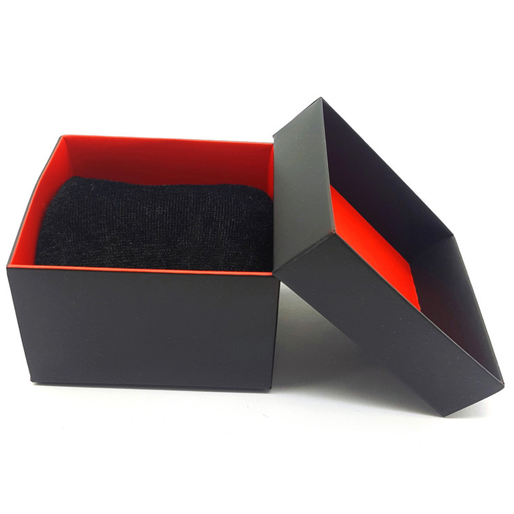 Подарункова коробочка 8х8 см black