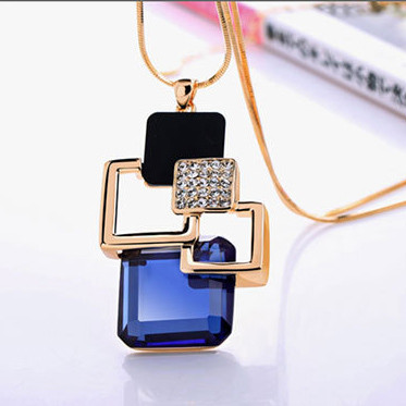 Підвіска позолочена з кристалами №137-03 - 