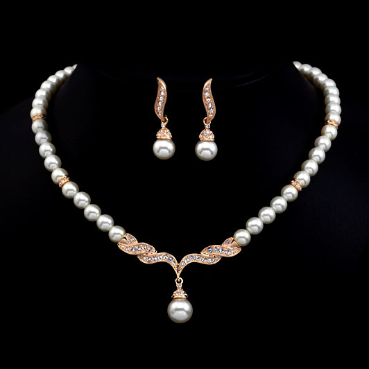 Комплект біжутерії позолочений з перлами і кристалами №06045