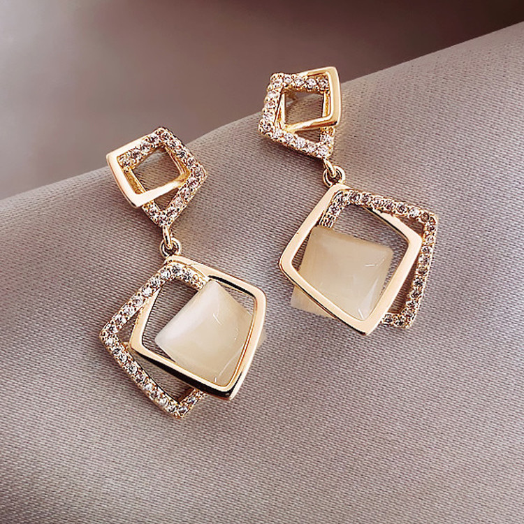 Сережки позолочені з кристалами №9208 