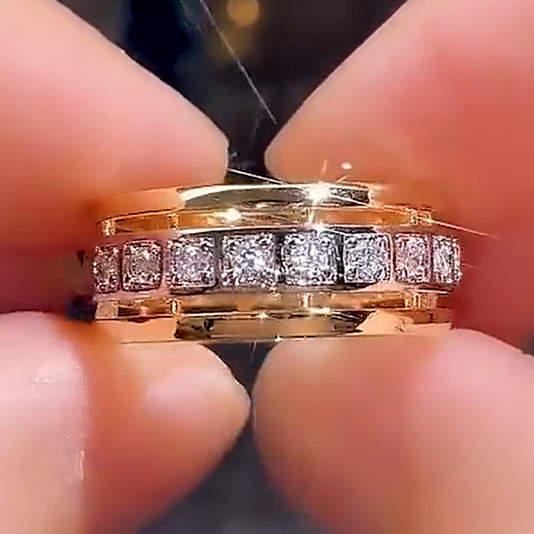 Каблучка позолочена з кристалами №129-39