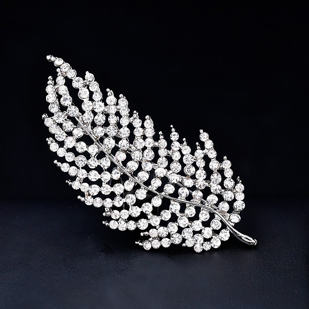 Брошка покриття срібло з кристалами №130-29